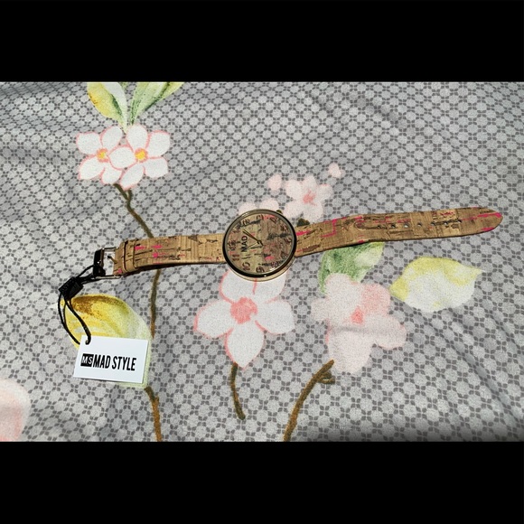 Cork Watch - Picture 3 of 3